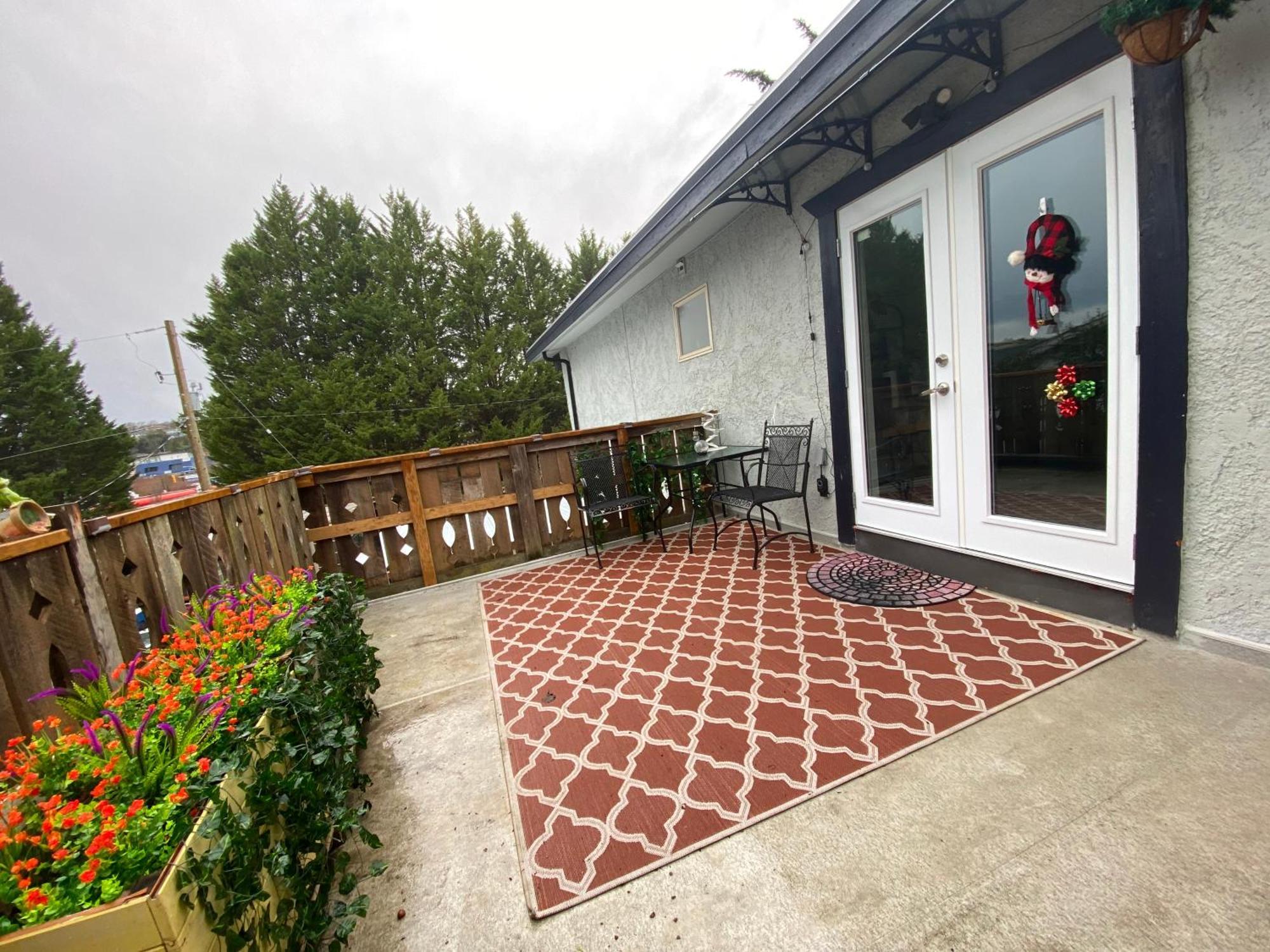 Hudson Homes Bnb Victoria Exterior photo